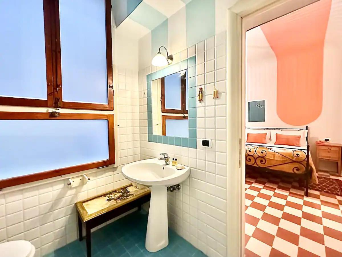 Raffaelli Rooms Travel Florence Close San Frediano Экстерьер фото